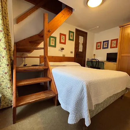 Del Viale Otel