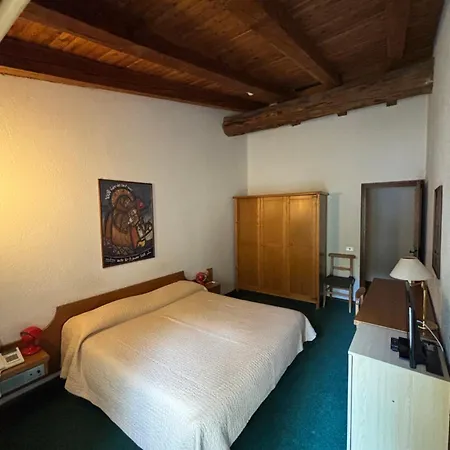 Del Viale Otel